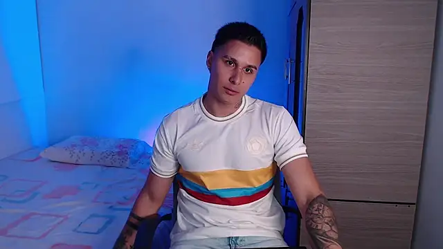 Snapshot of valentinosex1 chatting on October 8, 2025, 9:48 pm valentinosex1 online show from October 8, 2025, 9:48 pm