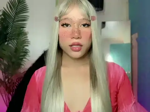 amera loore online show from May 28, 2026, 7:09 pm