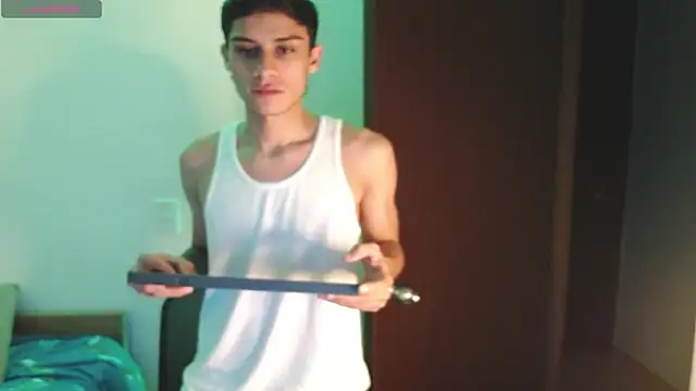 Snapshot of axel_davis_ chatting on October 12, 2025, 3:41 am axel davis  online show from October 12, 2025, 3:41 am