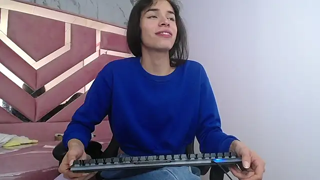 Snapshot of Mia_swift_ch chatting on October 18, 2025, 3:14 pm Mia swift ch online show from October 18, 2025, 3:14 pm