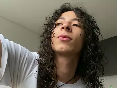 camille delrey online show from October 11, 2025, 11:11 am