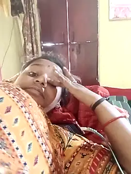 Hot crety online show from April 16, 2026, 5:52 am