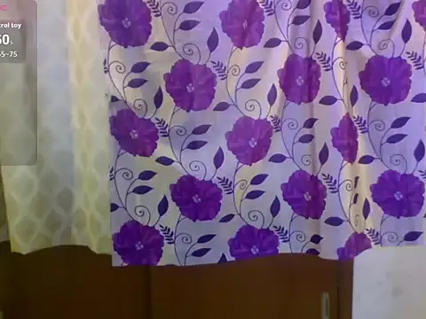 Snapshot of cute_girl007 chatting on February 24, 2026, 7:53 am cute girl007 online show from February 24, 2026, 7:53 am