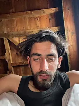 lyath3245 online show from March 27, 2026, 7:06 am