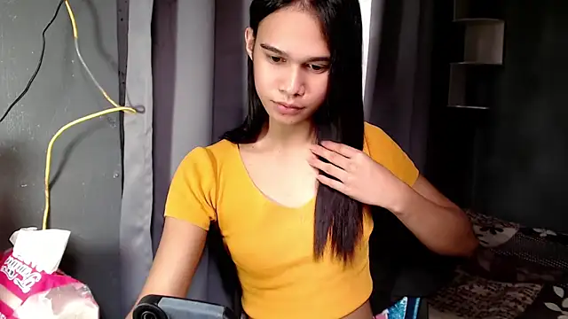 urseductivebarbie xx online show from September 26, 2025, 5:14 am