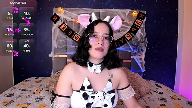 Snapshot of SweetAnya01 chatting on October 4, 2025, 4:47 am SweetAnya01 online show from October 4, 2025, 4:47 am