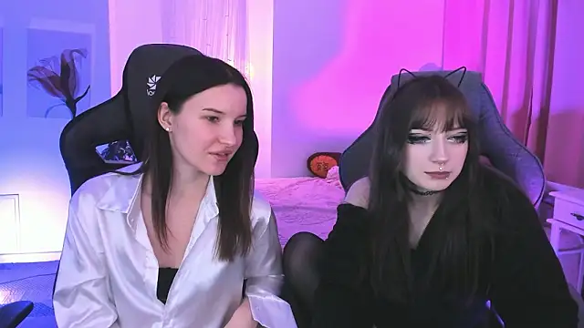 LiliLuna online show from February 27, 2026, 12:27 pm