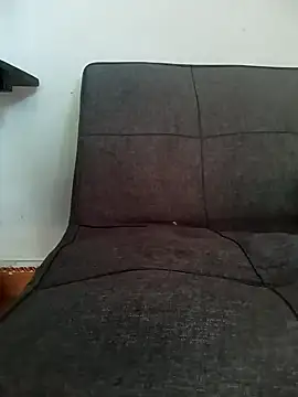 MinhChauXXX19 online show from October 15, 2025, 7:27 am