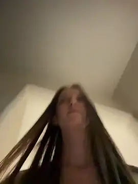 ElliRose online show from February 13, 2026, 2:39 pm