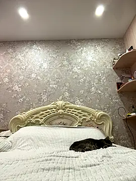 Snapshot of ElliRose chatting on October 27, 2025, 5:41 am ElliRose online show from October 27, 2025, 5:41 am