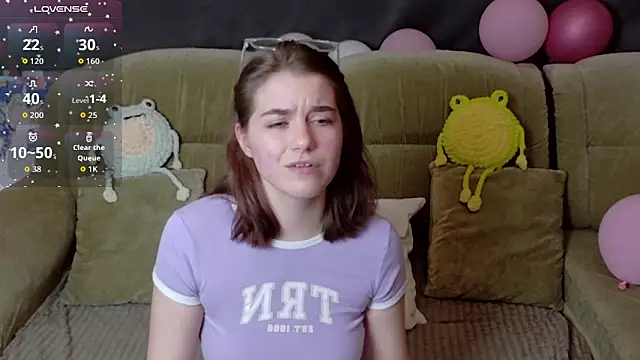 ElzaBlis online show from March 1, 2026, 4:18 pm