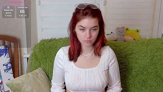 ElzaBlis online show from October 5, 2025, 3:03 pm