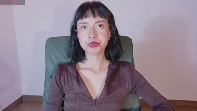  mavis2 online show from October 23, 2025, 8:07 pm