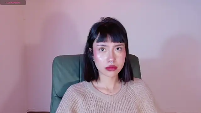  mavis2 online show from October 25, 2025, 7:47 pm