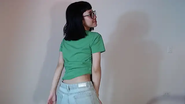  mavis2 online show from October 7, 2025, 8:21 pm