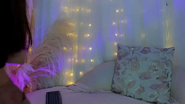 Snapshot of arianna_cox__ chatting on October 26, 2025, 7:36 pm arianna cox   online show from October 26, 2025, 7:36 pm