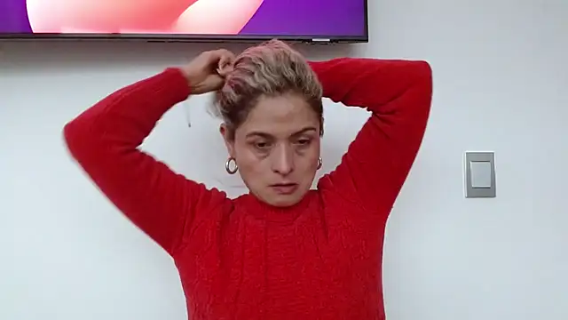 Snapshot of linda-mature43 chatting on October 8, 2025, 11:45 am linda-mature43 online show from October 8, 2025, 11:45 am