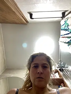 Snapshot of linda-mature43 chatting on September 21, 2025, 10:15 pm linda-mature43 online show from September 21, 2025, 10:15 pm