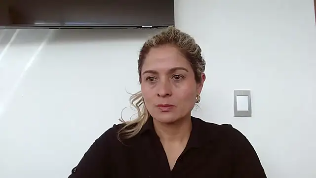 Snapshot of linda-mature43 chatting on October 7, 2025, 7:04 pm linda-mature43 online show from October 7, 2025, 7:04 pm