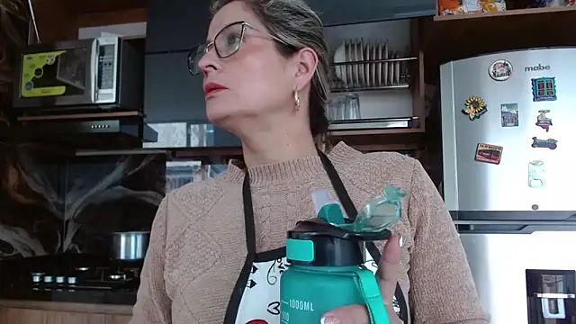 Snapshot of linda-mature43 chatting on October 16, 2025, 1:08 pm linda-mature43 online show from October 16, 2025, 1:08 pm