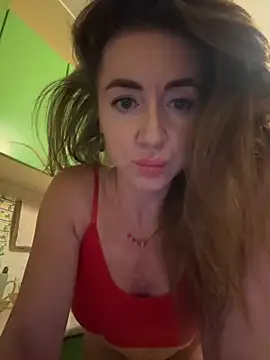 Snapshot of MarinaDiva11_74 chatting on September 19, 2025, 7:40 pm MarinaDiva11 74 online show from September 19, 2025, 7:40 pm