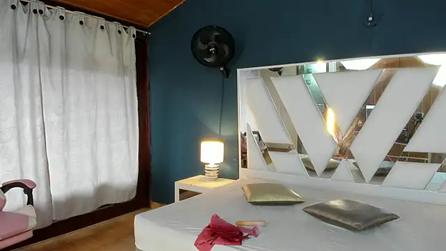 mia kinky1 online show from September 23, 2025, 11:39 am