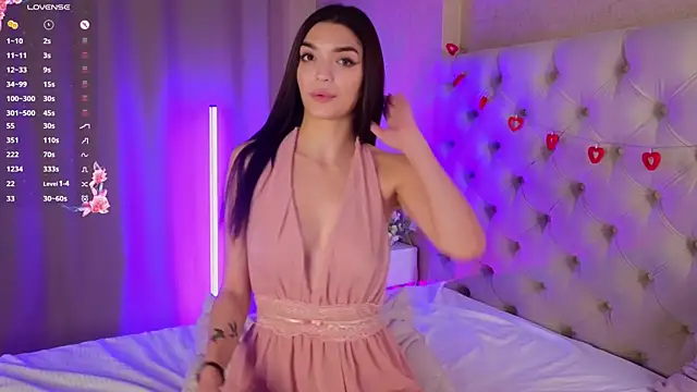 Snapshot of MarciaMarshall chatting on October 13, 2025, 8:32 pm MarciaMarshall online show from October 13, 2025, 8:32 pm