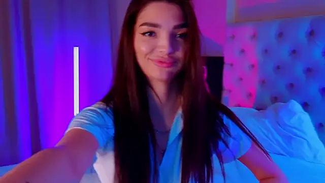 MarciaMarshall online show from December 4, 2025, 9:03 pm