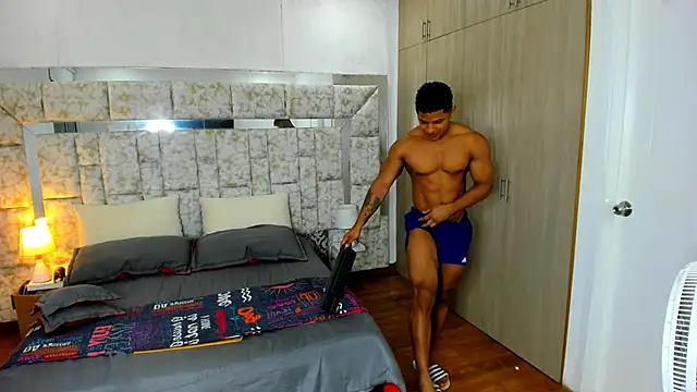 Snapshot of markustheroy333 chatting on November 1, 2025, 12:50 am markustheroy333 online show from November 1, 2025, 12:50 am