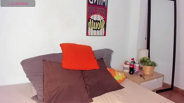 Honeyyy Brown online show from October 9, 2025, 7:47 pm