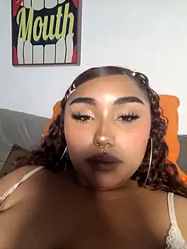 Honeyyy Brown online show from October 3, 2025, 8:32 pm