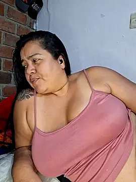 Snapshot of NARNYALABELLA chatting on October 19, 2025, 12:35 am NARNYALABELLA online show from October 19, 2025, 12:35 am