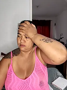 NARNYALABELLA online show from April 12, 2026, 11:13 am