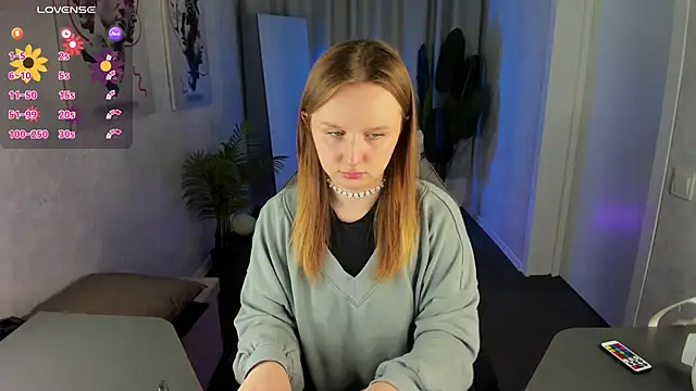 Rina Panic online show from April 8, 2026, 1:07 am