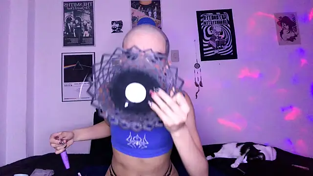 Snapshot of plutonbluemooon333 chatting on October 30, 2025, 12:42 am plutonbluemooon333 online show from October 30, 2025, 12:42 am