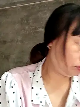 maple694 online show from October 6, 2025, 3:40 am