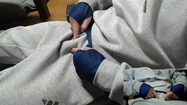 Yasu2000 online show from November 23, 2025, 1:59 am