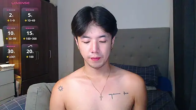 Snapshot of Addictiveboi chatting on October 13, 2025, 6:48 am Addictiveboi online show from October 13, 2025, 6:48 am