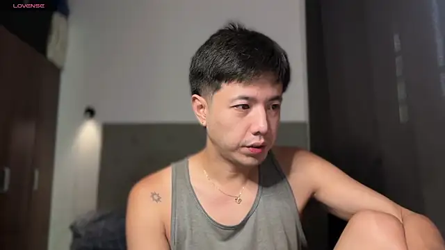 Snapshot of Addictiveboi chatting on June 28, 2026, 7:25 am Addictiveboi online show from June 28, 2026, 7:25 am