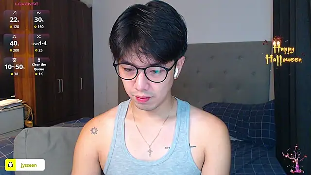 Snapshot of Addictiveboi chatting on October 31, 2025, 3:14 am Addictiveboi online show from October 31, 2025, 3:14 am