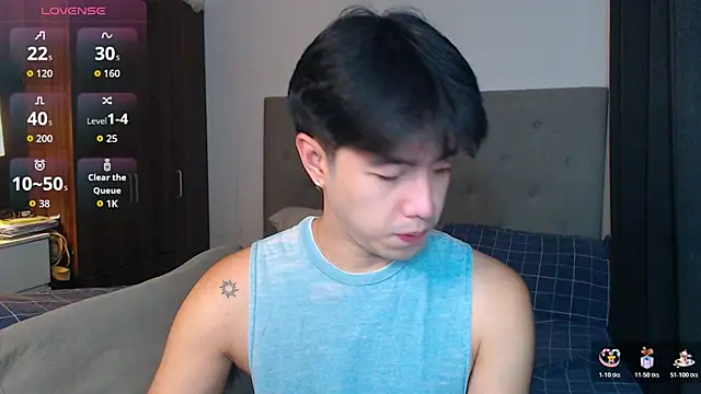 Snapshot of Addictiveboi chatting on October 28, 2025, 2:12 am Addictiveboi online show from October 28, 2025, 2:12 am