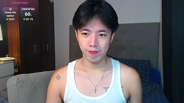 Snapshot of Addictiveboi chatting on October 14, 2025, 3:07 am Addictiveboi online show from October 14, 2025, 3:07 am