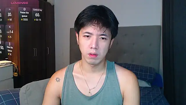 Snapshot of Addictiveboi chatting on October 20, 2025, 3:19 am Addictiveboi online show from October 20, 2025, 3:19 am