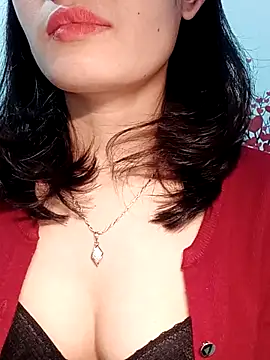 Hinna x online show from February 11, 2026, 1:27 am