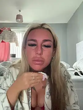 EllieMaeBaby online show from February 7, 2026, 11:51 am