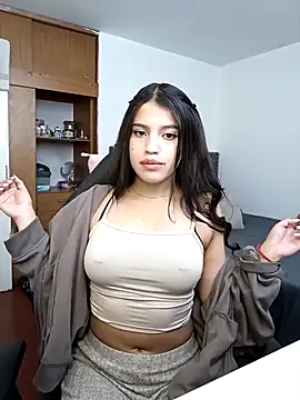 asumi 18 online show from October 2, 2025, 12:52 pm