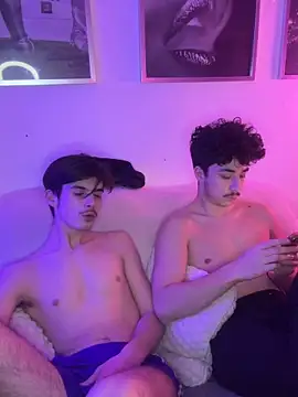 Snapshot of Pablo27622 chatting on February 4, 2026, 7:53 pm Pablo27622 online show from February 4, 2026, 7:53 pm