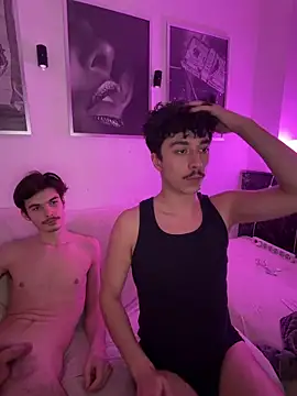 Snapshot of Pablo27622 chatting on February 16, 2026, 8:40 pm Pablo27622 online show from February 16, 2026, 8:40 pm