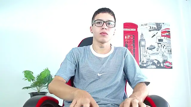 Snapshot of Cumandres18 chatting on September 26, 2025, 1:51 pm Cumandres18 online show from September 26, 2025, 1:51 pm