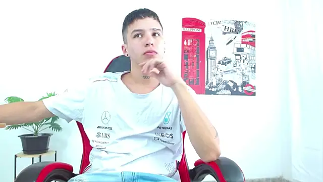 Snapshot of Cumandres18 chatting on October 1, 2025, 1:48 pm Cumandres18 online show from October 1, 2025, 1:48 pm